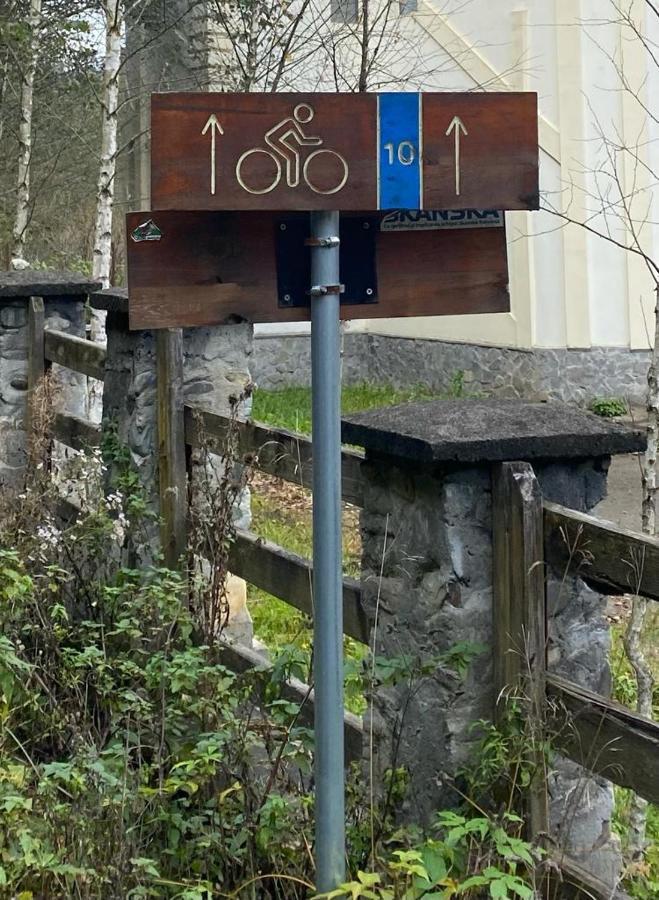 Casa De Vacanta Satic Piatra Craiului La Doi Viermi Kültér fotó